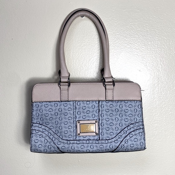 Guess handbag - Picture 11 of 12